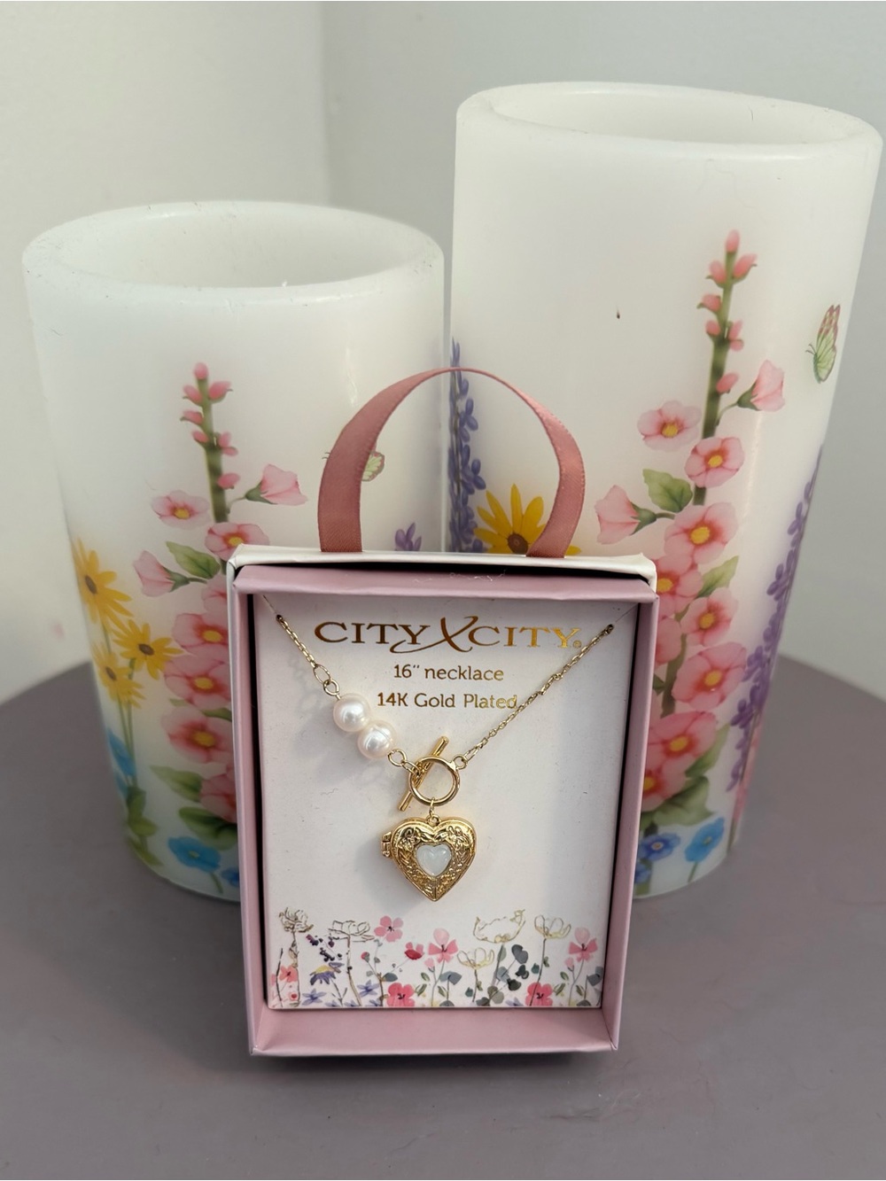 Gold-Plated Heart Pendant Necklace with Pearls - Pink